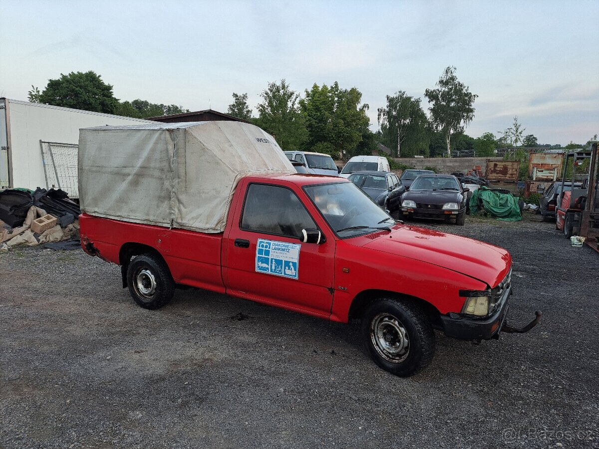 Taro pick-up