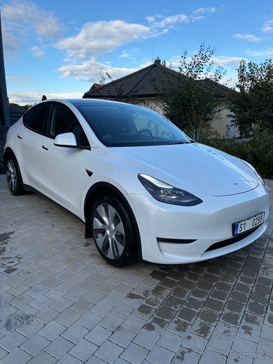 Tesla Model Y Long range | 1 majitel | top stav - 3