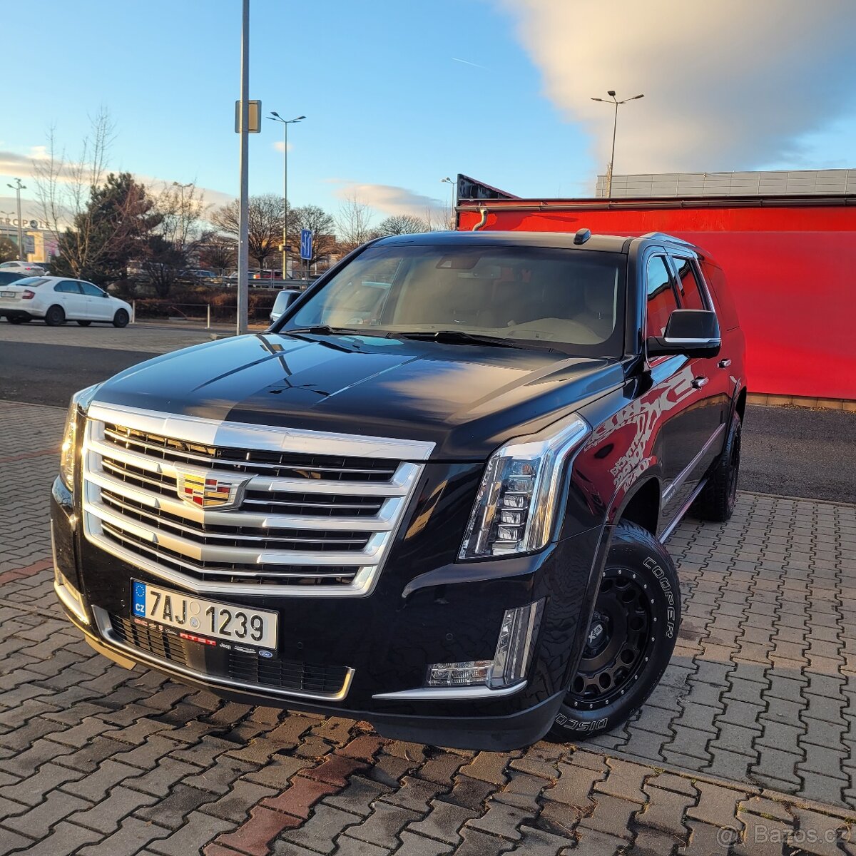Cadillac Escalade 6.2 V8 Platinum ESV Automatik - 3