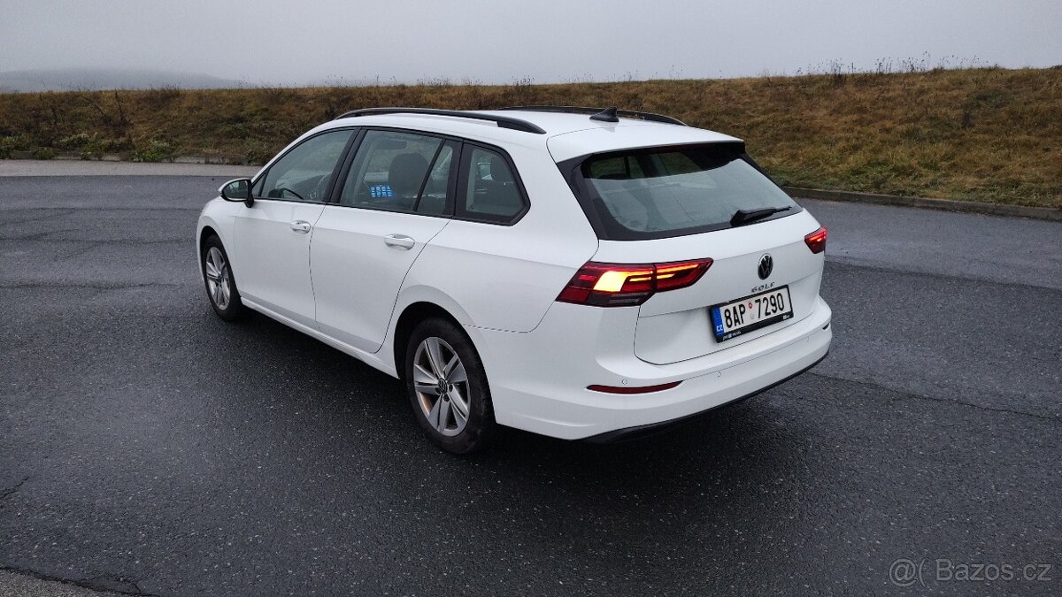VW GOLF 8 Variant 2.0 TDI, Life,koupeno v ČR, servis, DPH - 3