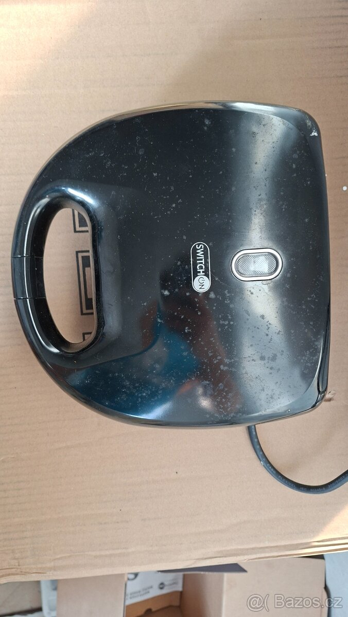 Vaflovač a kontaktní gril - 3