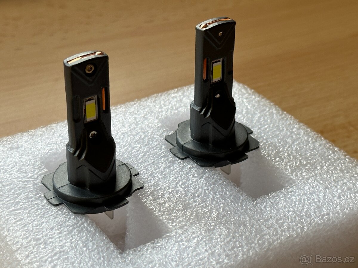 Prémiové LED žárovky ( H7 / 6500K / 70W ) - 3