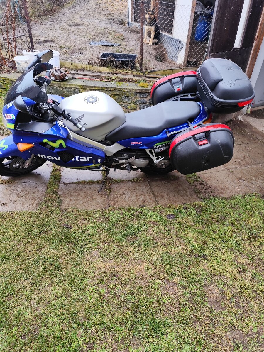 Prodám Honda 800VFR - 3