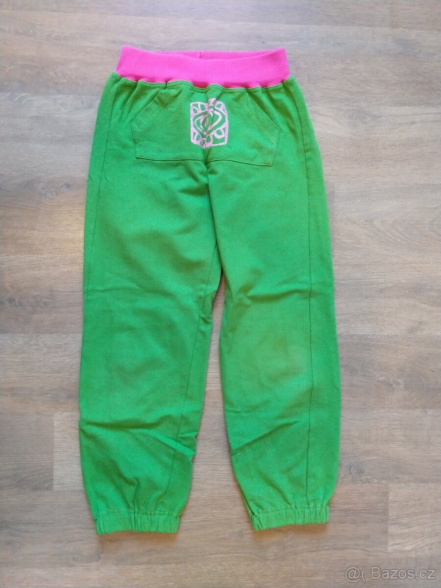 Dívčí tepláky vel. 134/140 - 3