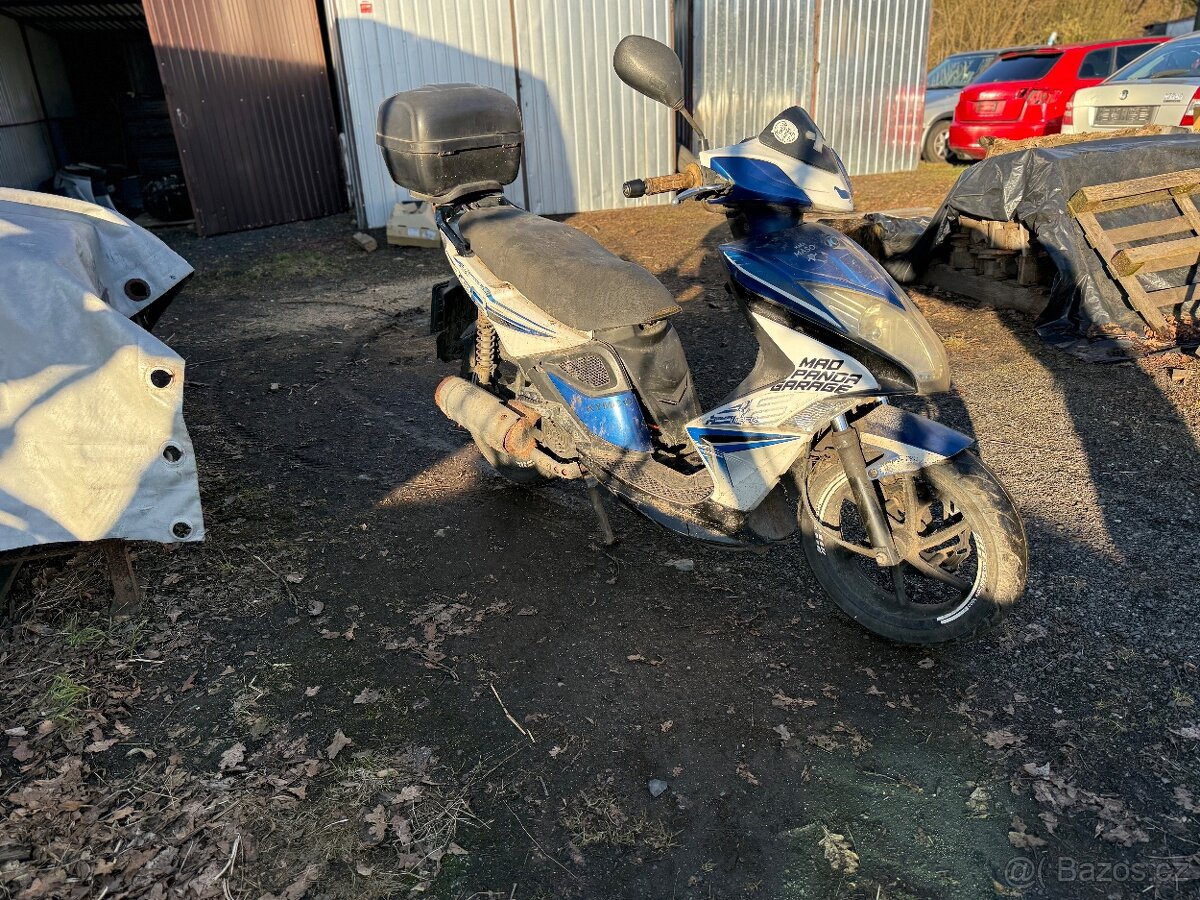 Skútr Kymco 125ccm - 3