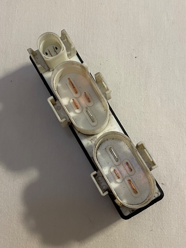 Relé, doběh větráku chladiče T4 a Sharan - 3