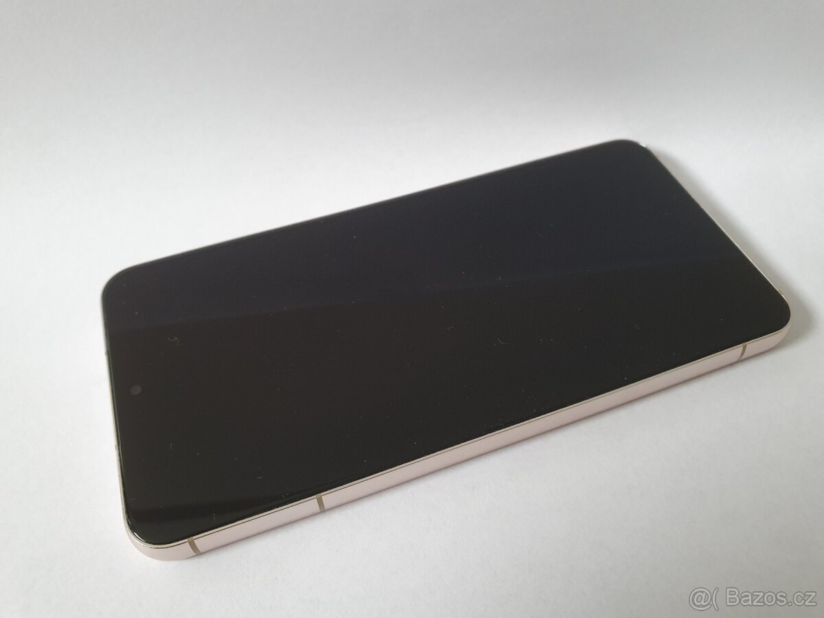 Samsung Galaxy S22 - 3