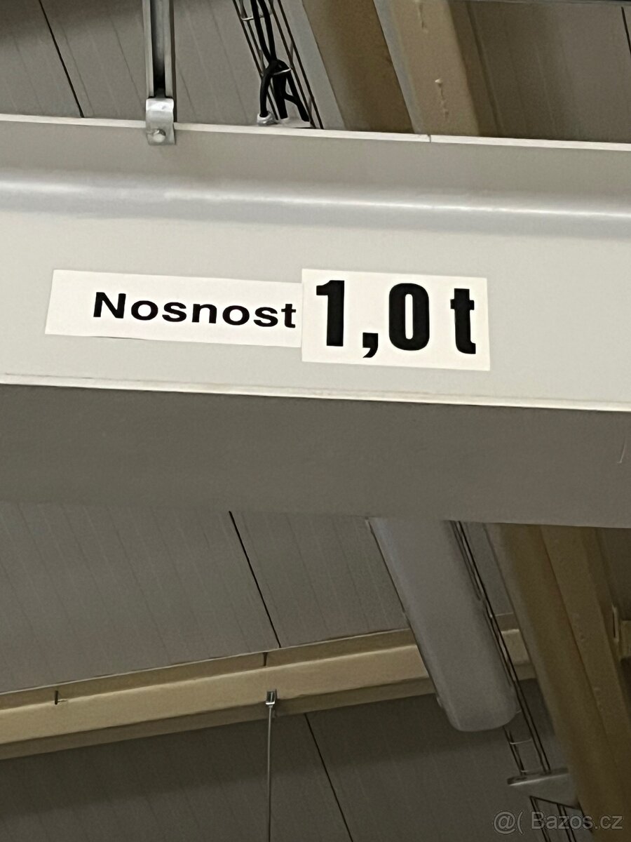Prodám otočný sloupový jeřáb 1t - 3