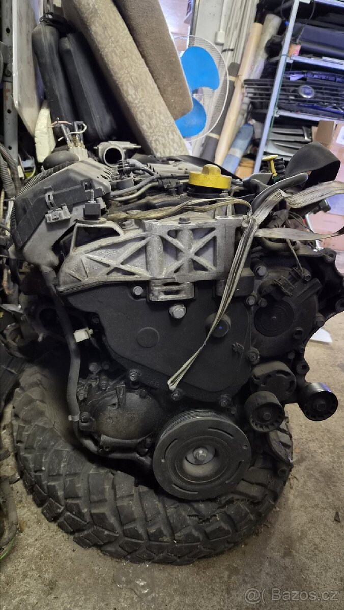 Motor RENAULT TRAFIC II 2.5 DCI G9UB730 - 3