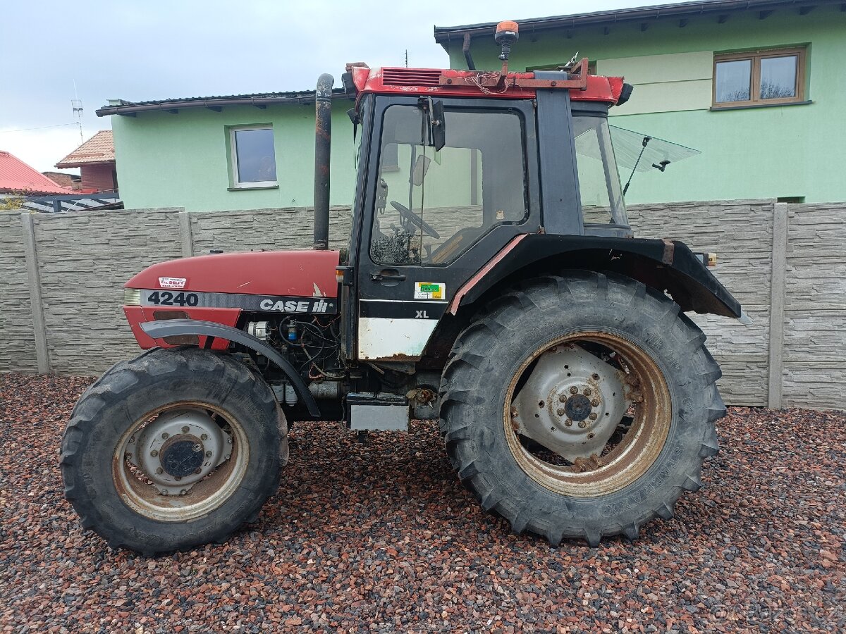 68kW/90PS Traktor CASE IH 4240 XLA, 4x4, 4-válec - 3