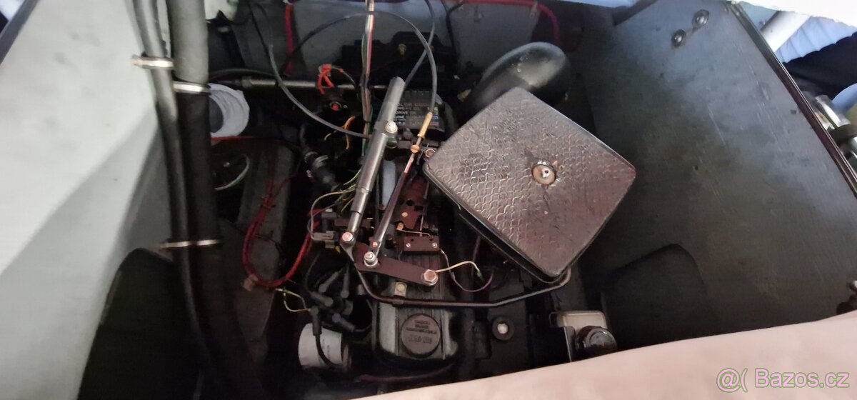 Bayliner 1851SS Capri motorový člun - 3