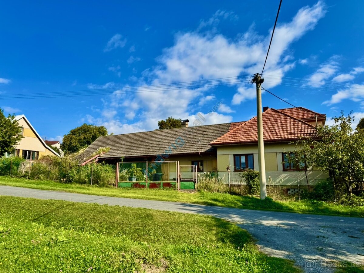 PRODEJ RD 4+1, garáž, zahrada, 665 m2, Radvanice, Úžice - 3