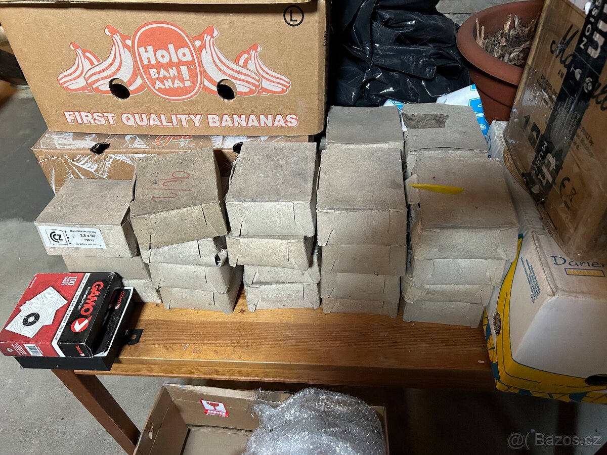 Nastřelovací hřebíky s podložkami za polovinu, 3.8 x 90mm - 3