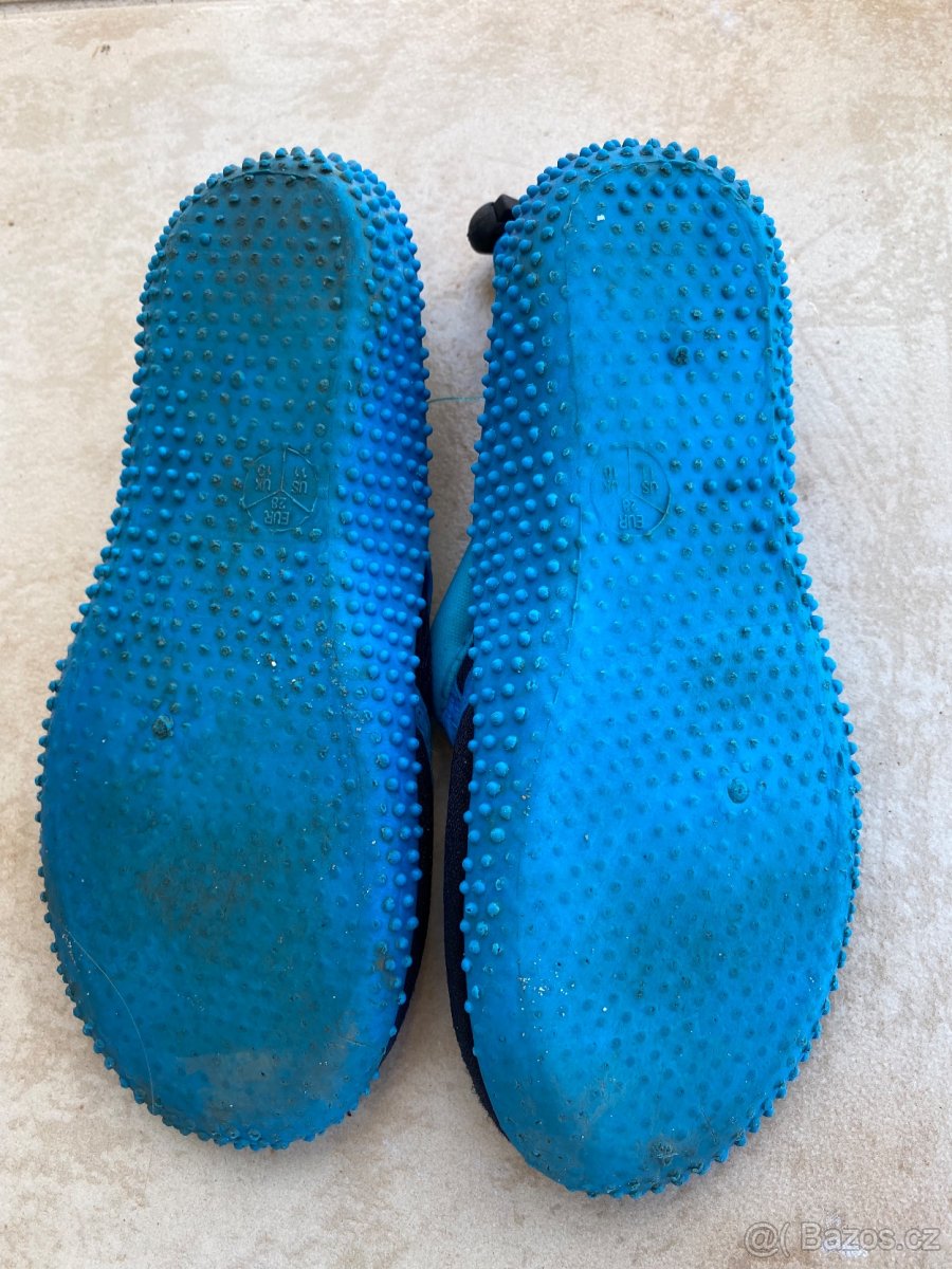 Prodám botičky do vody, velikost 28, zn. Lupilu - 3