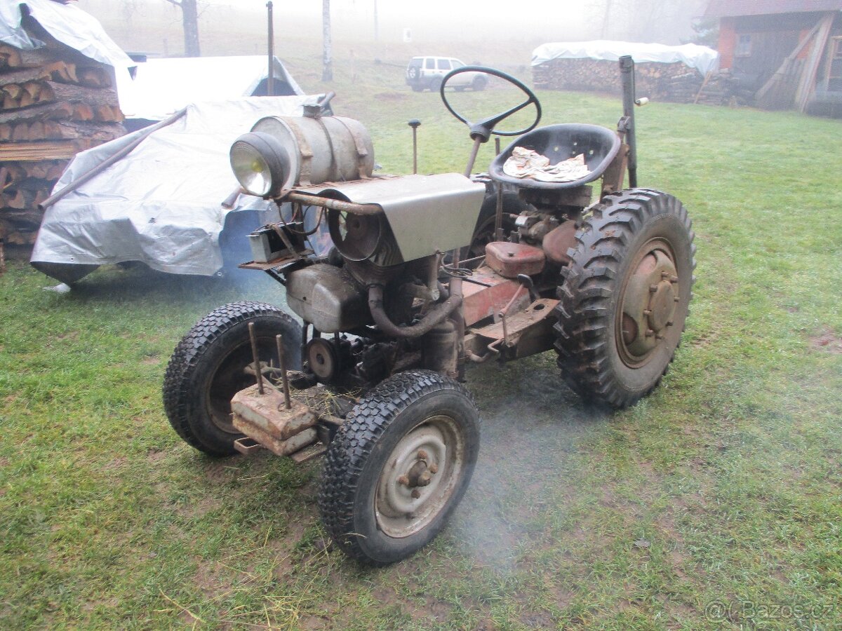 Traktor samoděl - 3