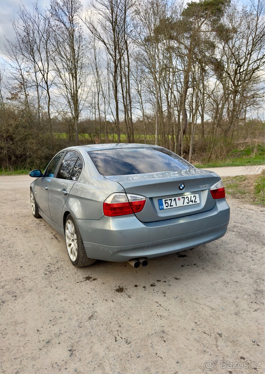 BMW e90 325i - 3