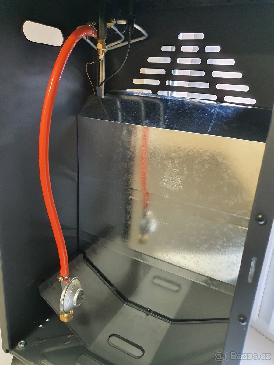 plynová kamna na vytápění dílny - 3