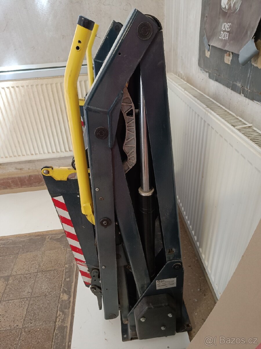 Plošina pro vozíčkáře hydraulická - 3