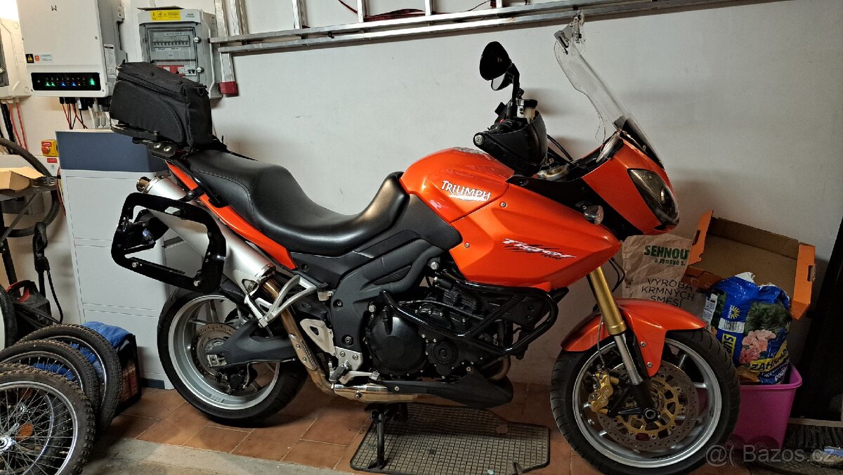 Snížené sedlo na Triumph Tiger 1050 - 3