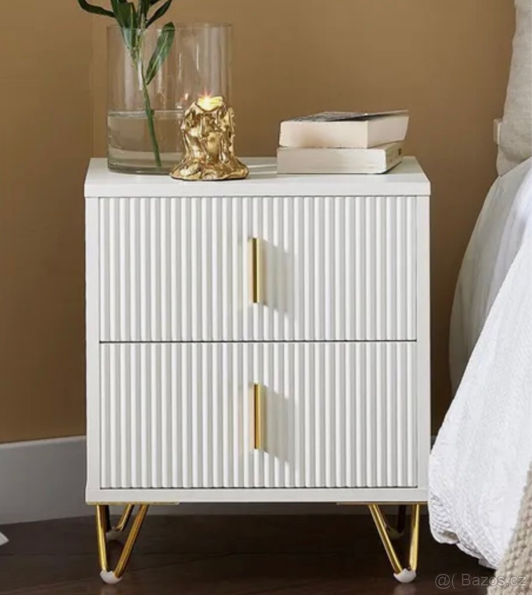 bílé noční stolky - 3