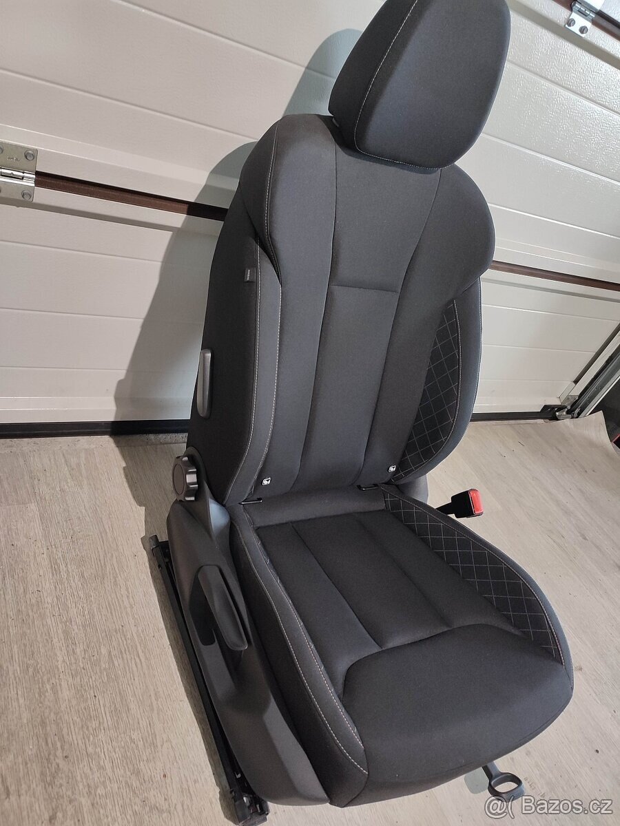 Škoda - Scala, FABIA IV, OCTAVIA IV,KAMIQ -sedadla, interiér - 3