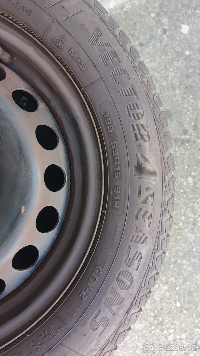 Sada GOODYEAR Vector 4Seasons 195/65 R15 6Jx15 ET 47 - 3