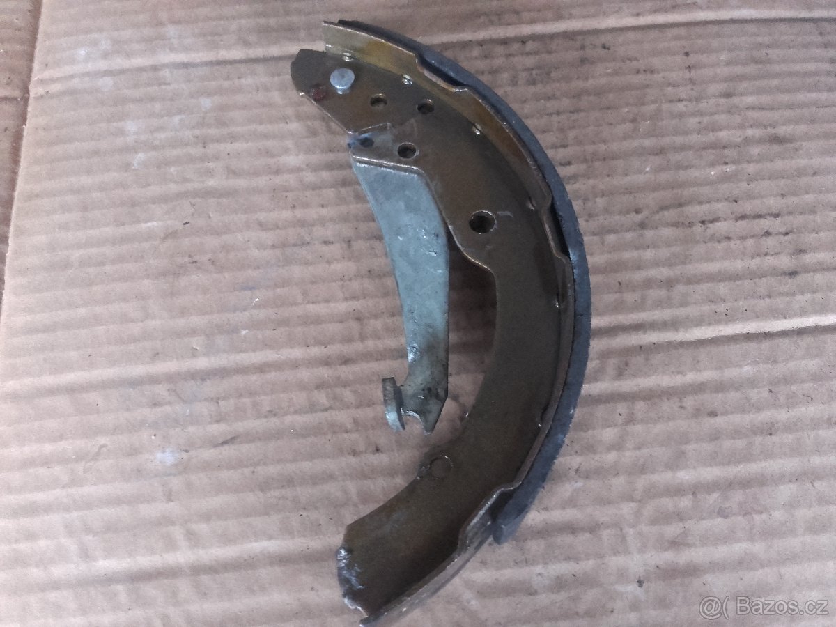 Škoda Octavia I. - brzdové čelisti - 3