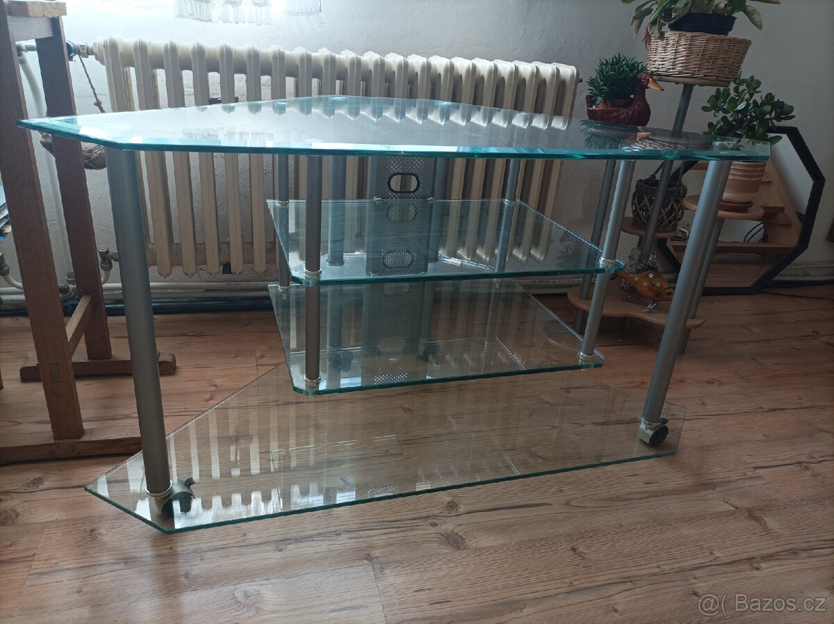 skleněný stolek - 3