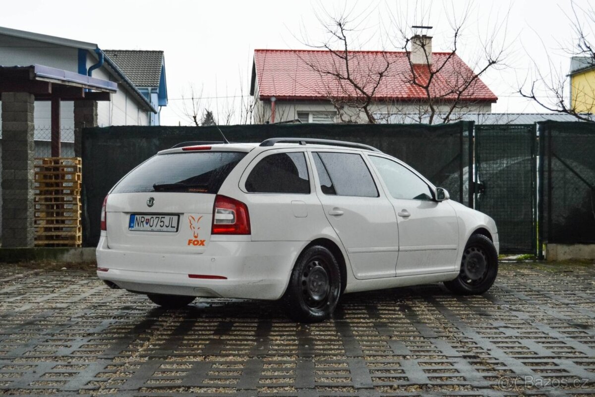 Škoda Octavia Combi 2.0 TDI Ambiente - 3