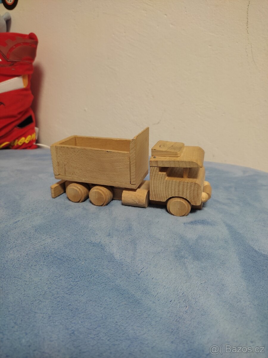 Dřevěný náklaďák - 3