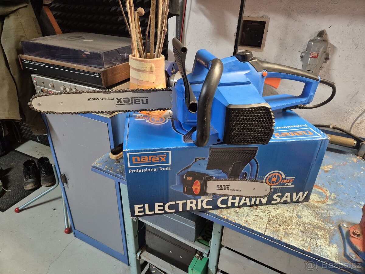 Elektrická pila Narex - 3