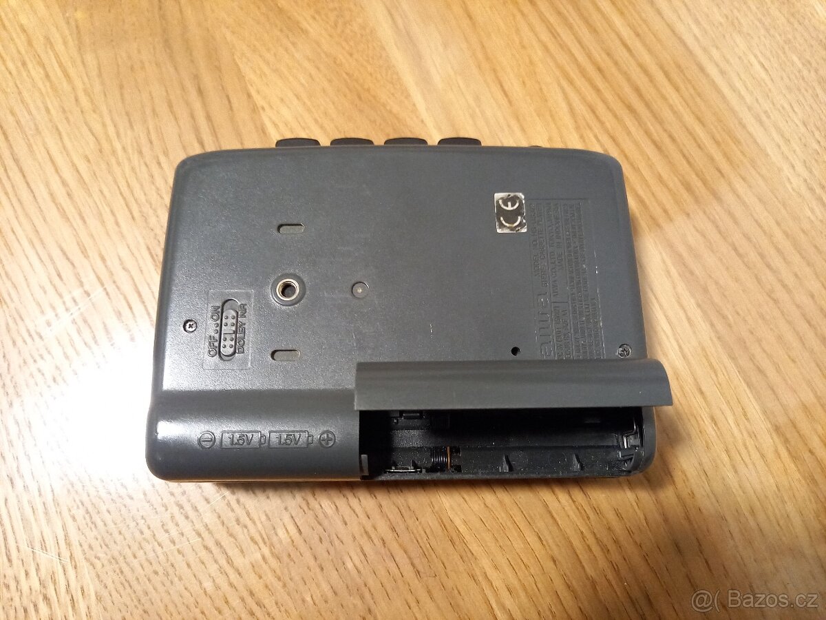 Walkman AIWA model GS372 na náhradní díly - 3