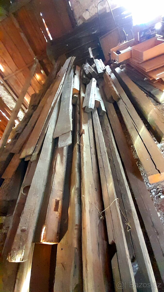 Staré trámy a prkna - 3