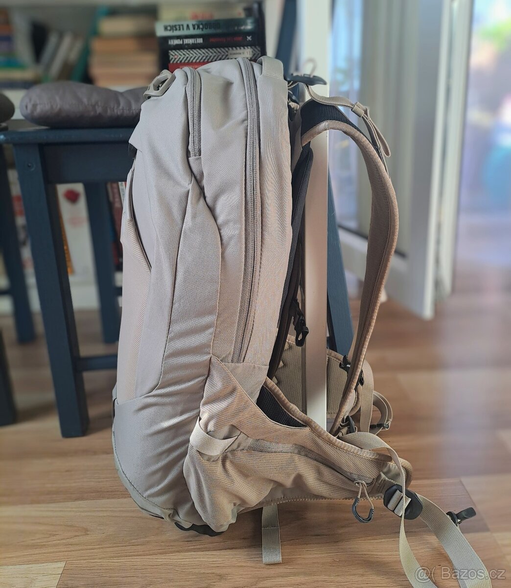 Nový batoh Osprey Escapist 20 - 3