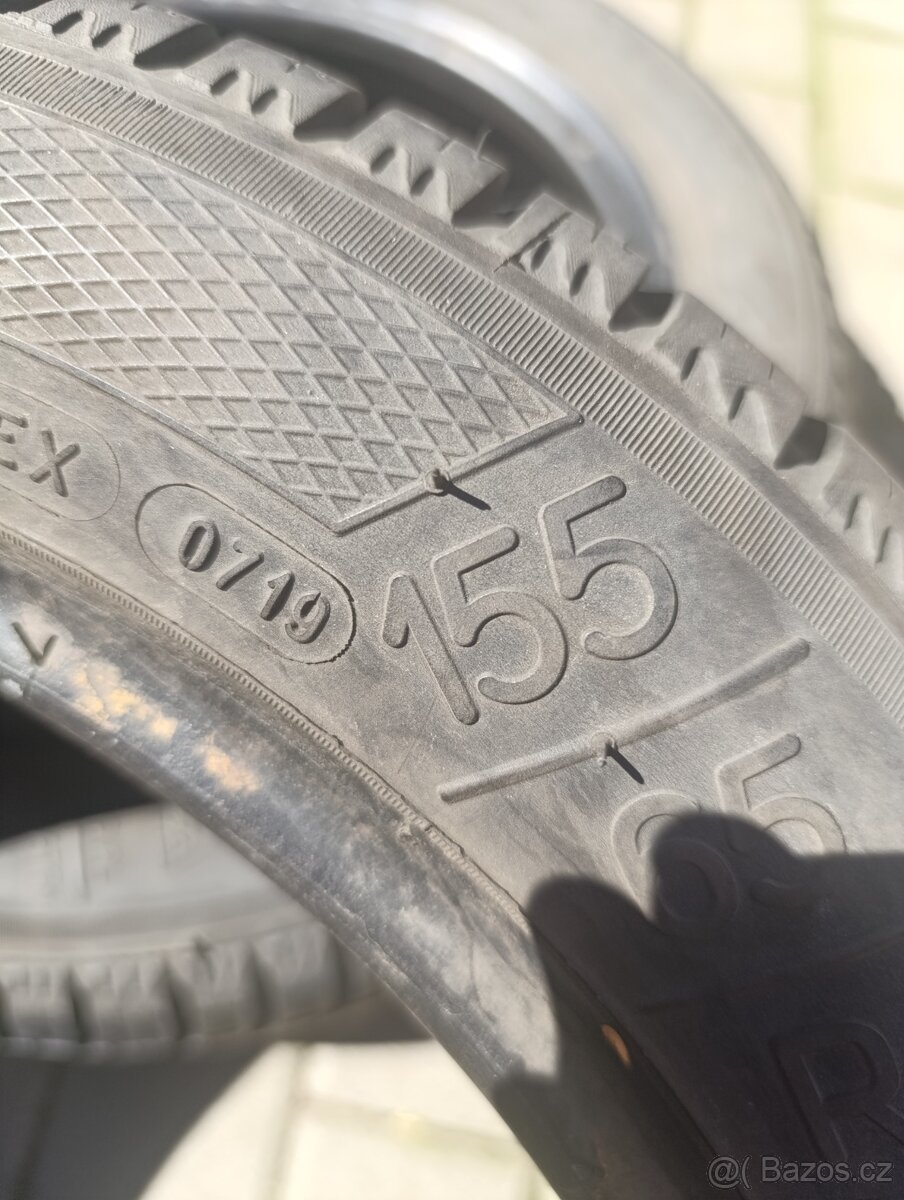 Celoroční Kleber Quadraxer. 155/65/14 - 3