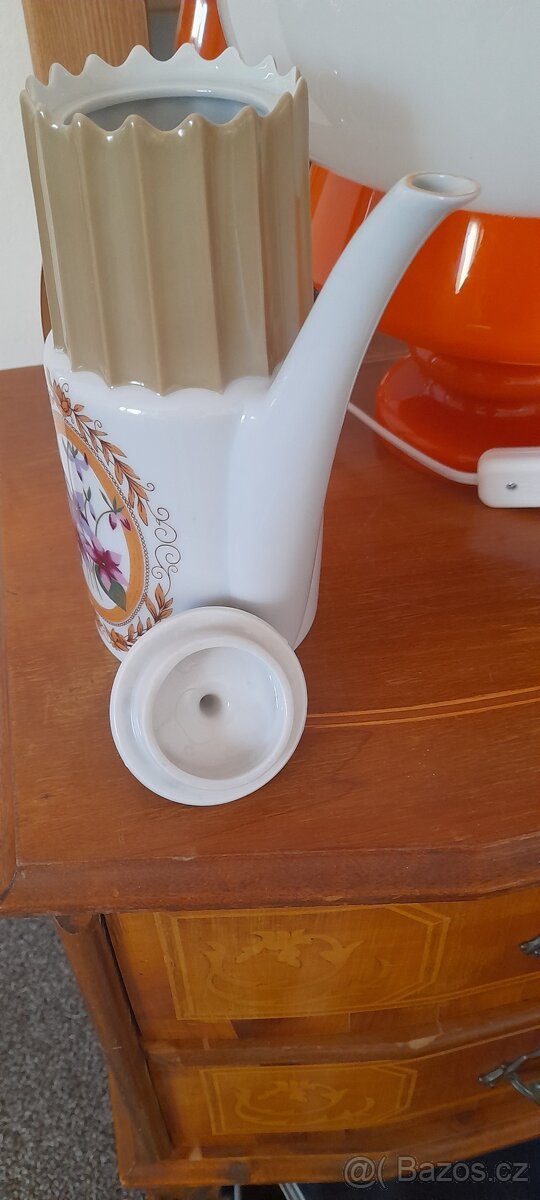 Porcelánová konvice Aurelia ateliér - 3