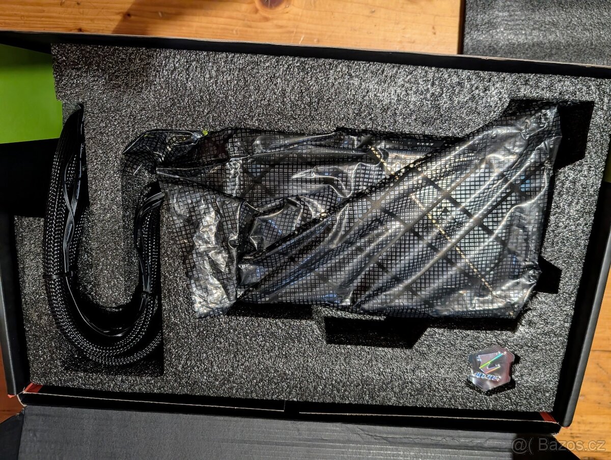 GIGABYTE AORUS GeForce RTX 5090 XTREME WATERFORCE 32G - 3