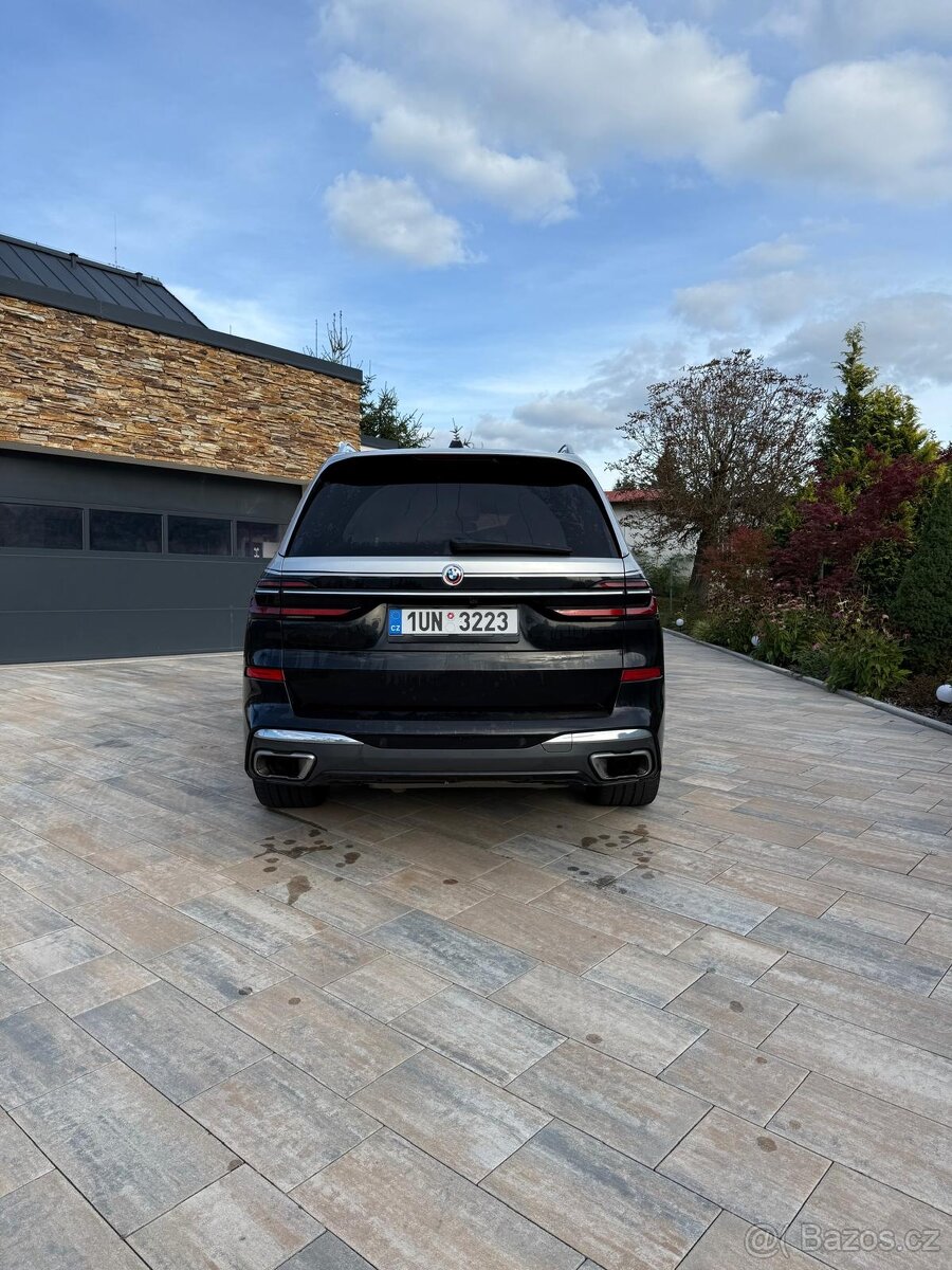 BMW X7 xDrive 40d M packet Nový motor - 3