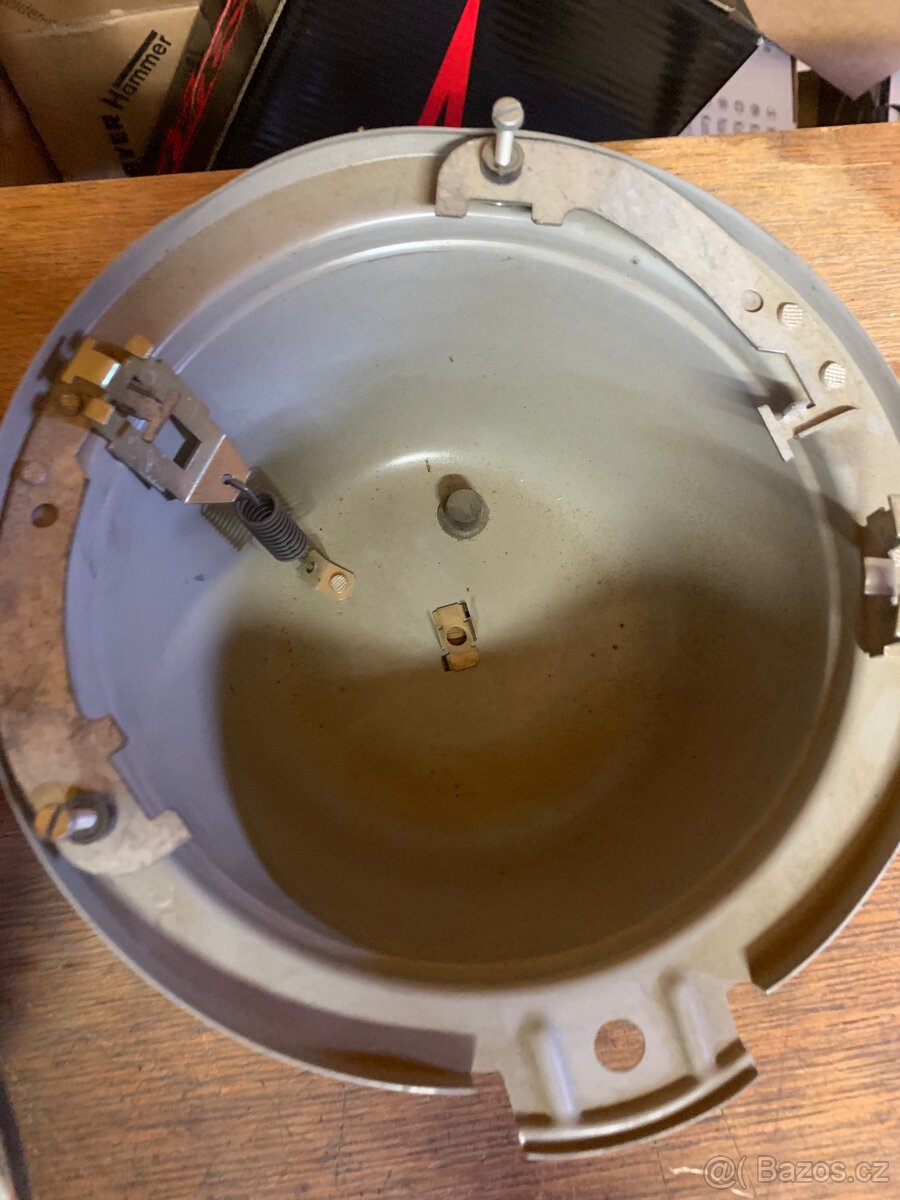 Dva hrnce předního světla Trabant - 3