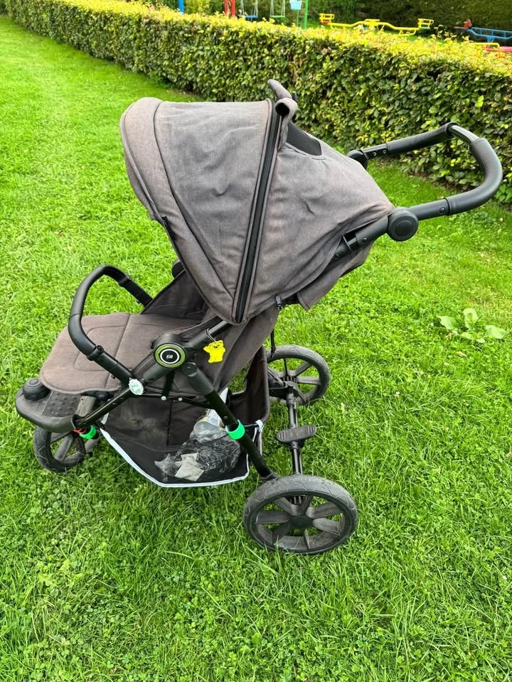 Dětský kočárek - 3