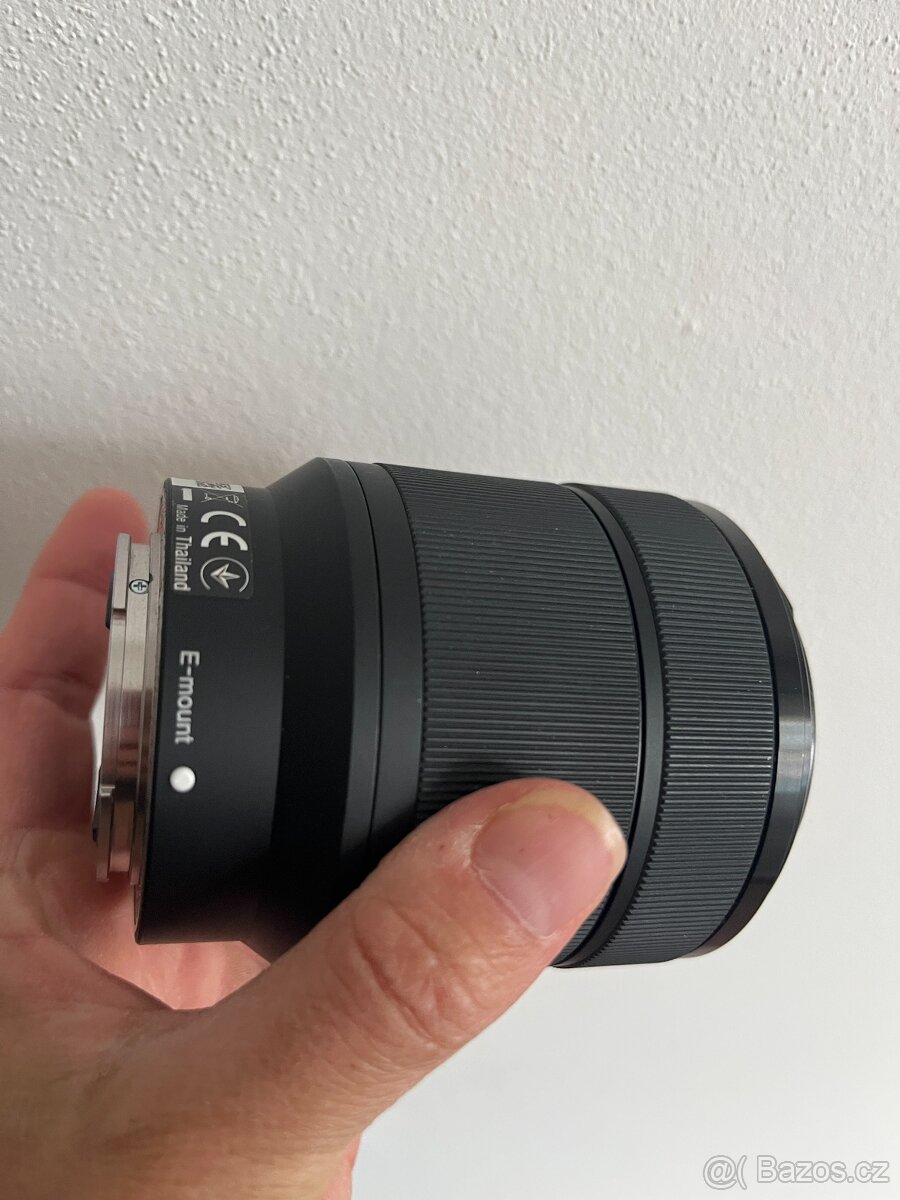 Sony FE 28-70 mm f/3,5-5,6 OSS - 3