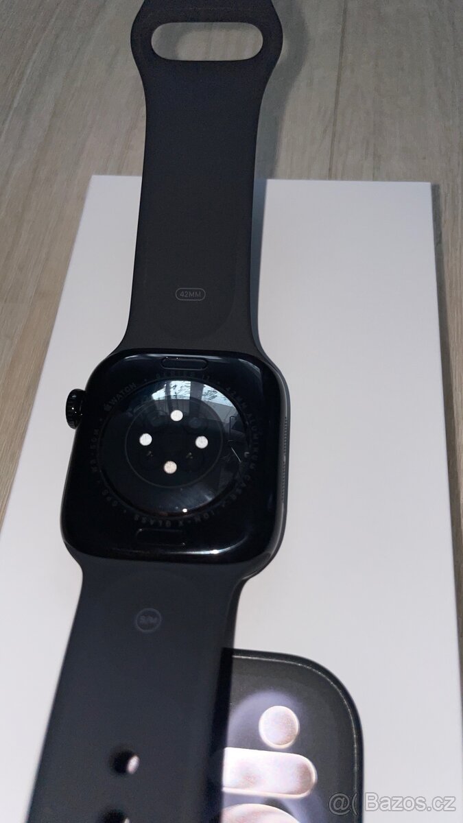 Apple Watch 11 42 mm GPS + kovový řemínek milánský tah - 3