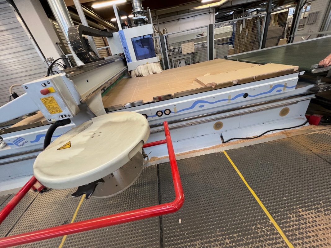 Nestingové CNC obráběcí centrum WEEKE BHP 210 - 3