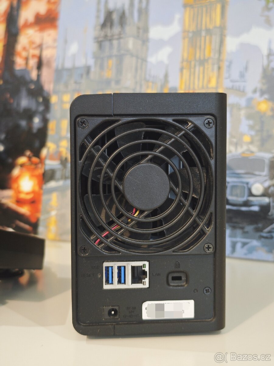 Synology DiskStation DS213 + 4TB NAS HDD - 3