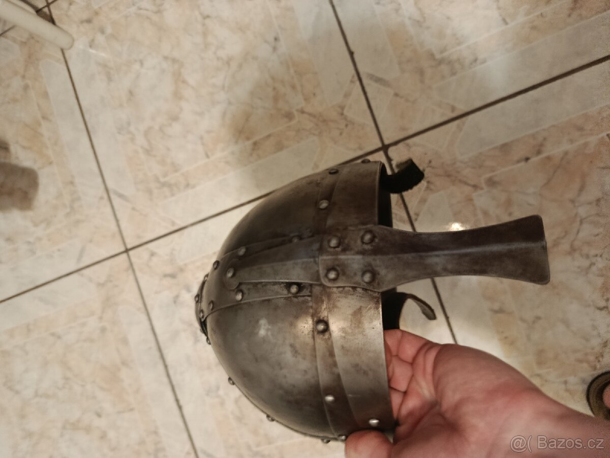 Středověka helma Spangenhelm - 3