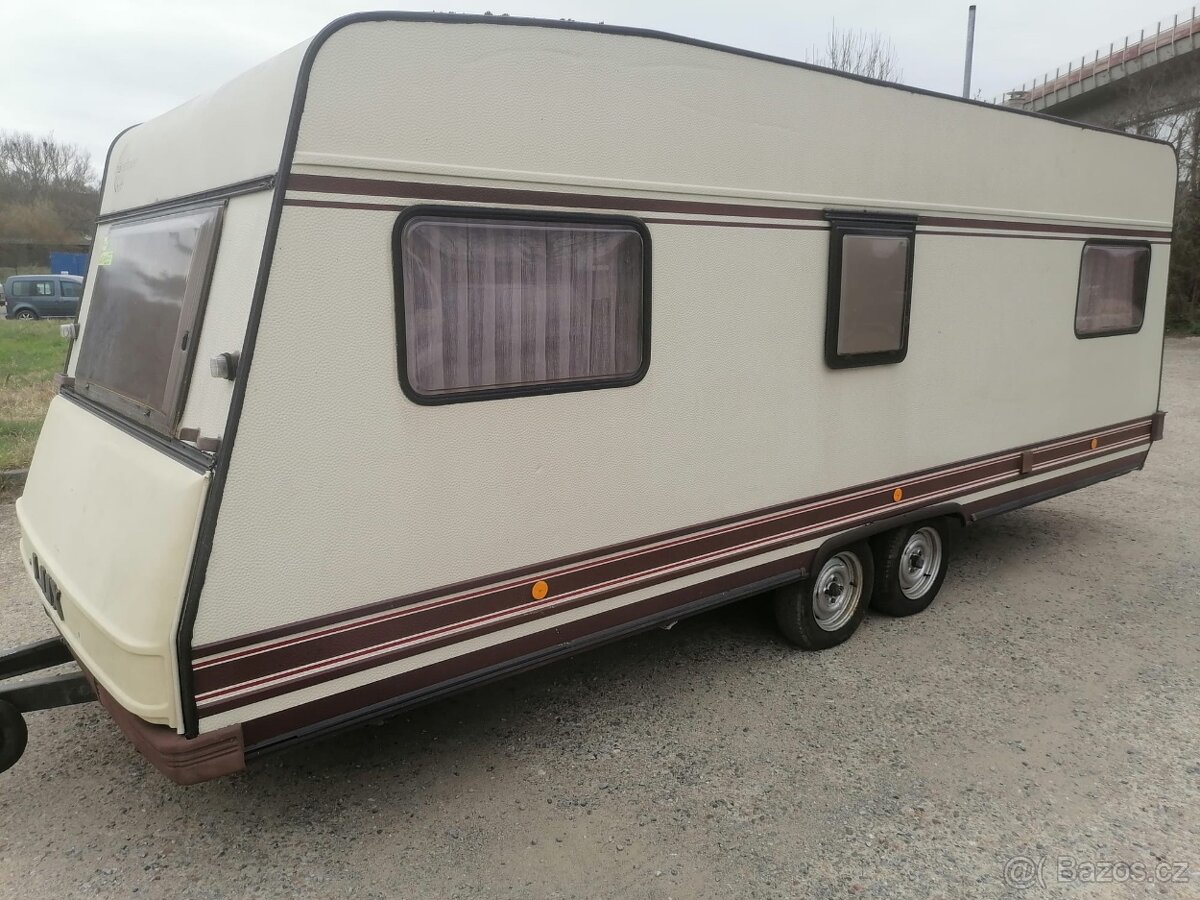 Karavan Burstner, Koupelna , Topení - 3