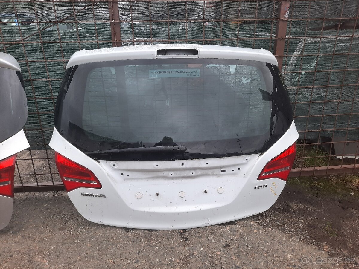 opel meriva B - zadni viko kufru - 3