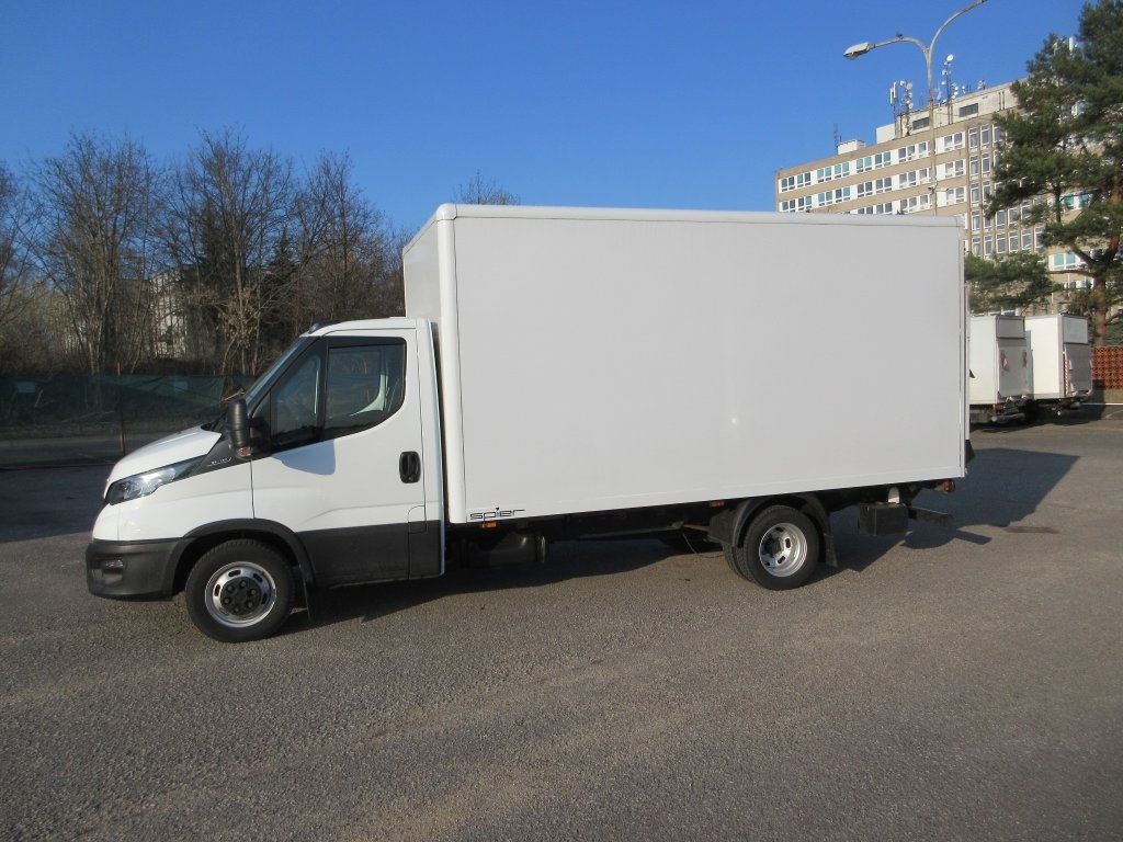 Iveco Daily 35C16, 23 000 km - 3