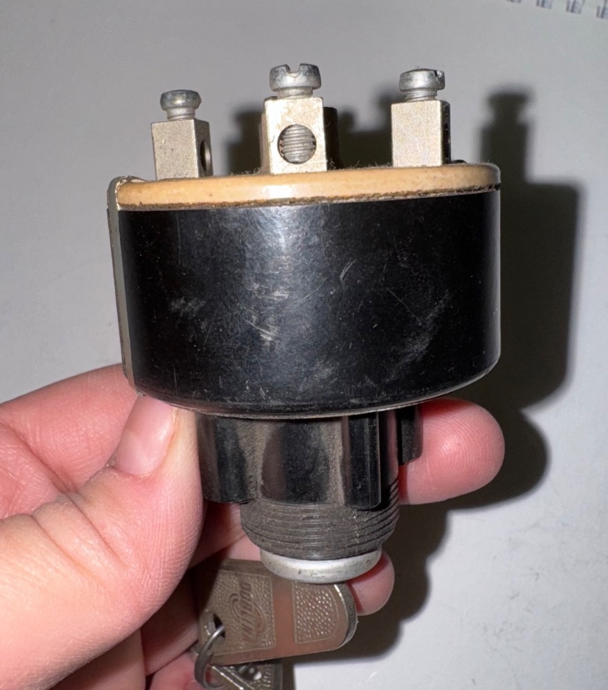 Spínací skříňka Wartburg - 3