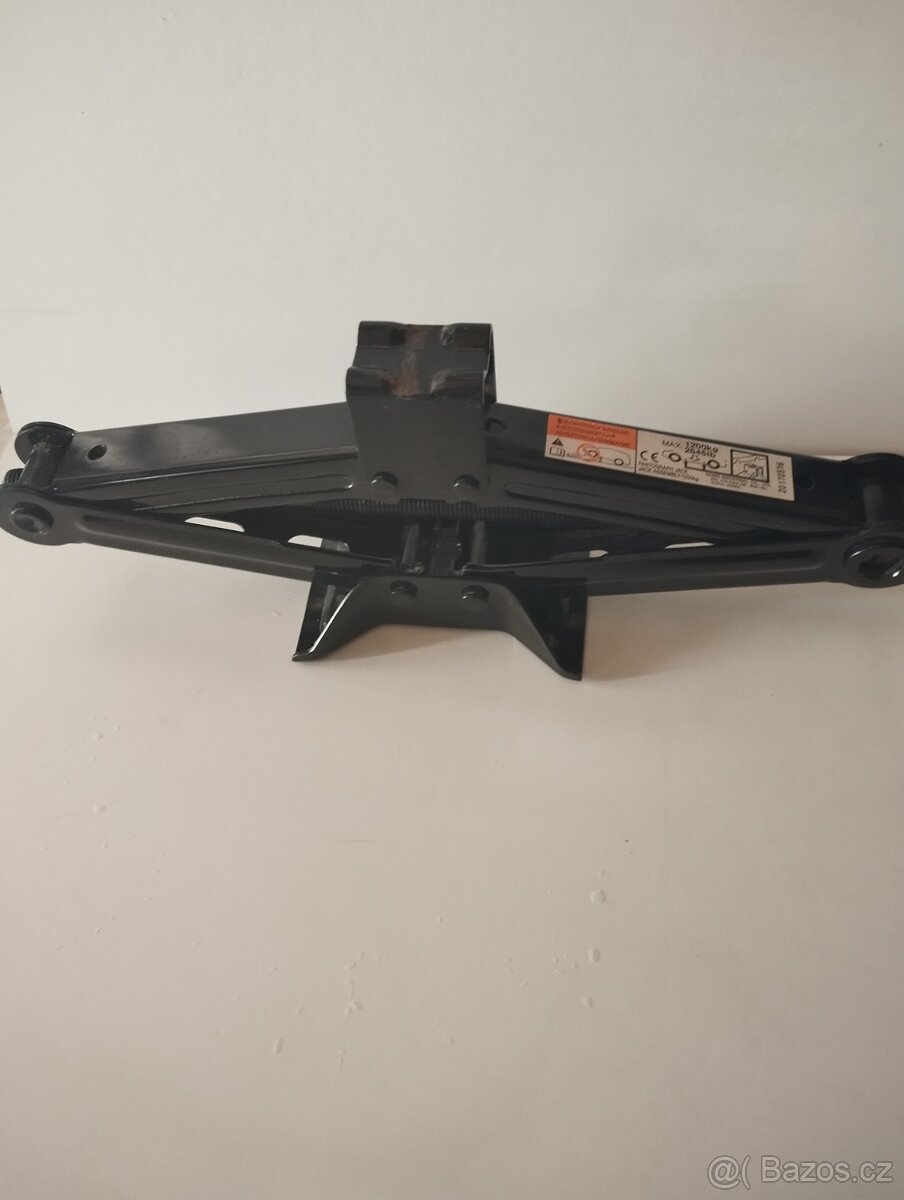 Hever nůžkový - 3